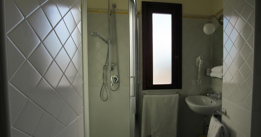 Hotel Santa Rosalia Марина-ди-Камерота Номер фото